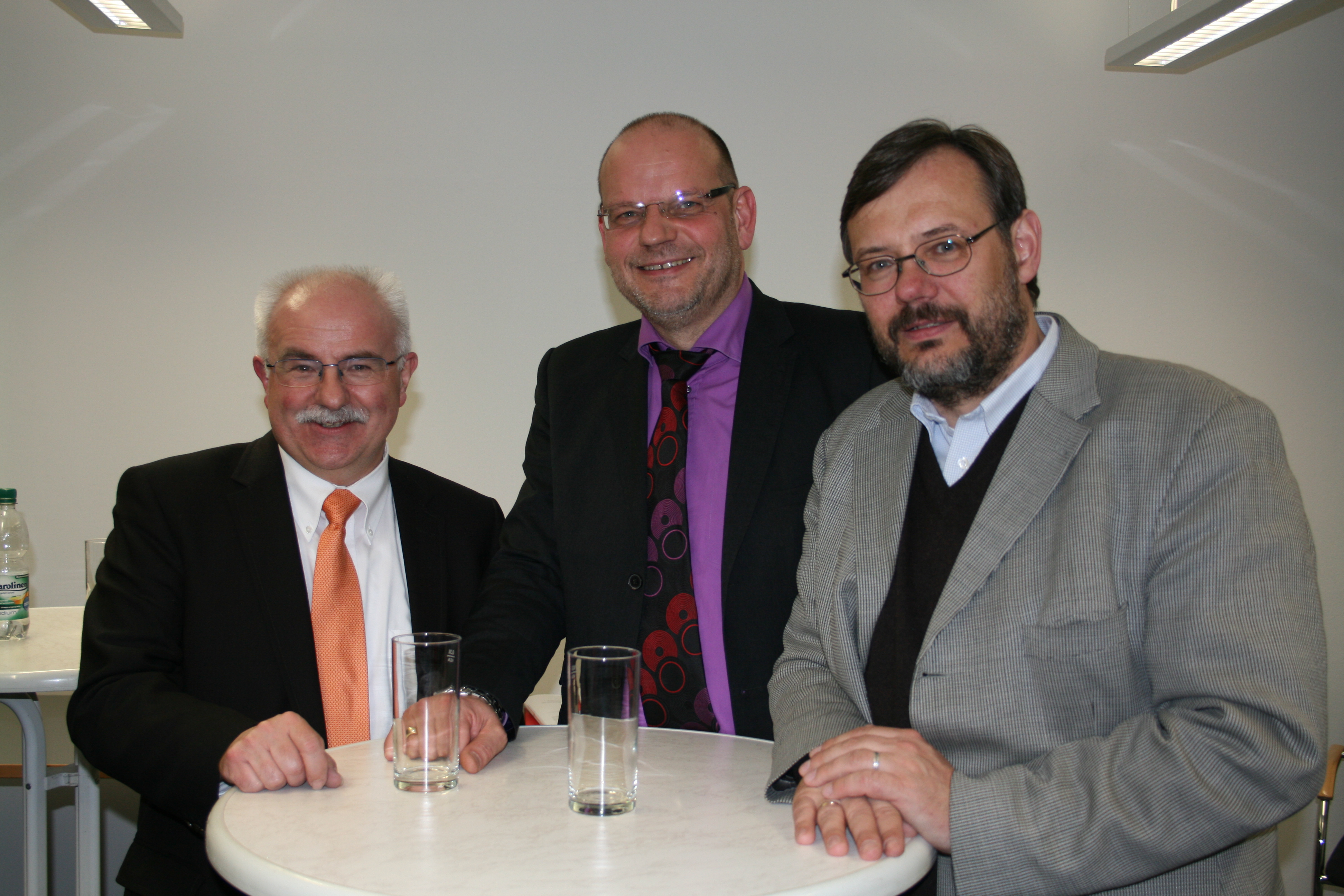 Besser (links) und Fortmeier (rechts) bei der Posiumsdiskussion in Dornberg Besser (links) und Fortmeier (rechts) bei der Podiumsdiskussion in Dornberg